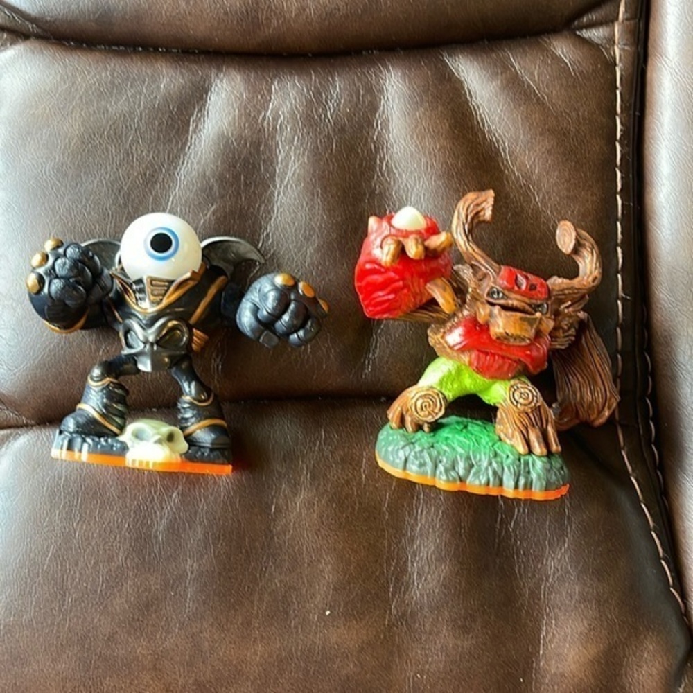 Lot of 2 Skylanders